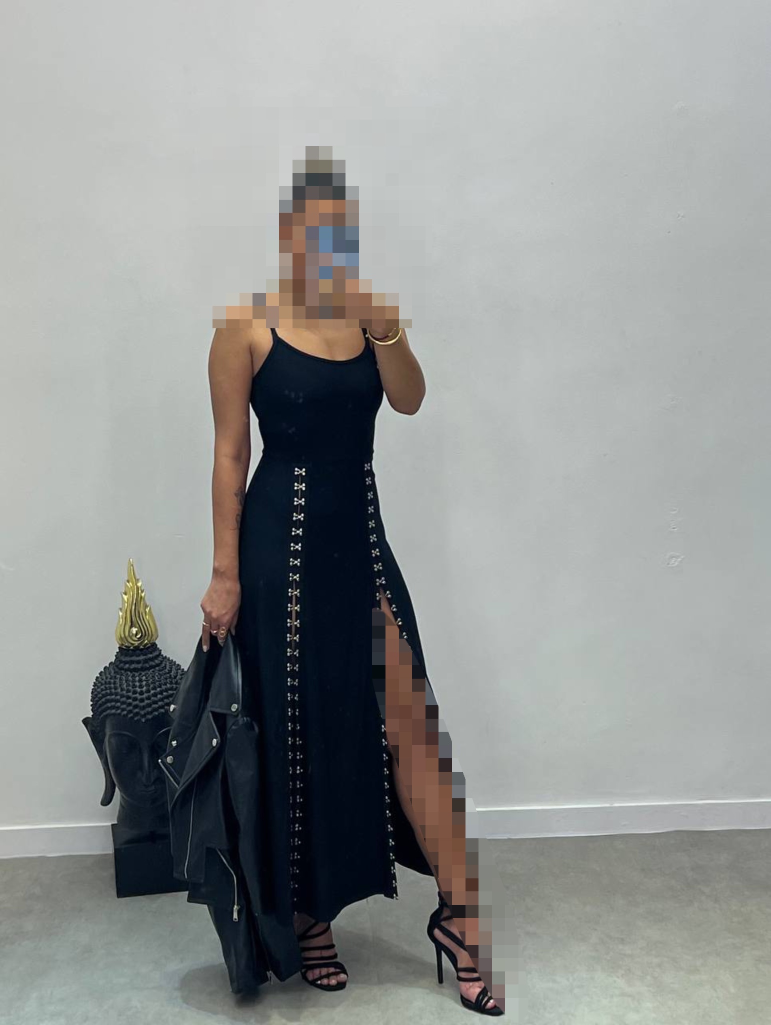 ست پیراهن حلقه‌ای و کت چرم