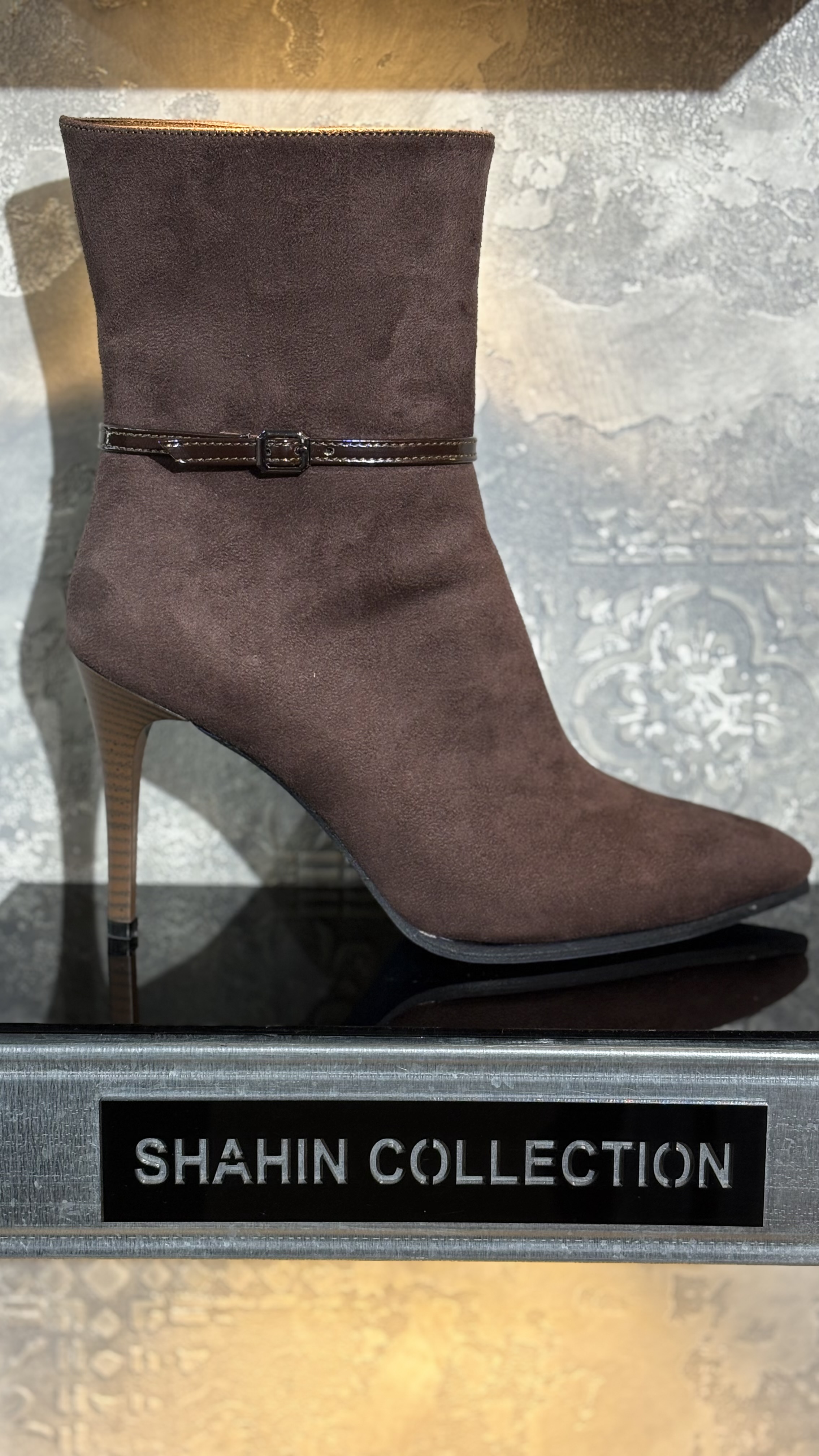 نیم بوت جیر Bershka